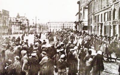 Красная кавалерия на Торговой (Павловской) площади, декабрь 1919 года. Фото из открытых источников 