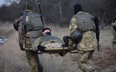 На Донбассе ранены трое военных.