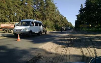 На трассе Р-78 еще много ям, но она уже похожа на дорогу. Фото: Дмитрий Булах / Facebook