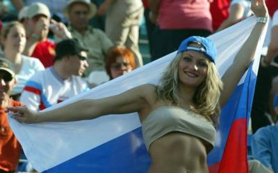 Россиянкам сначала запретили, а потом разрешили заниматься сексом с болельщиками. Фото: скрин.