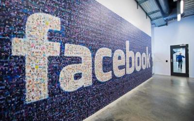 Facebook передавал данные пользователей производителям гаджетов. Фото: acenter