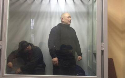 Обвиняемый в теракте у Дворца спорта Дворников (справа) объявил голодовку. Фото: Олег Головков / Fscebook