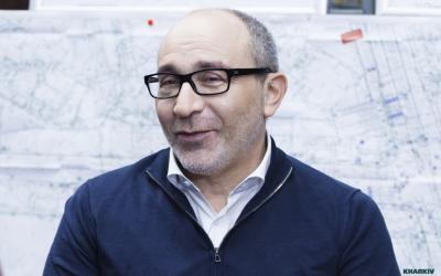 Геннадий Кернес получает меньше своих коллег. Фото: Константин Чегринский/KHARKIV Today