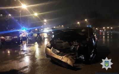 На Московском проспекте столкнулись два автомобиля. Фото: Патрульная полиция в Харьковской области