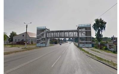 В Песочине на строительство моста через трассу потратят почти 20 миллионов гривен. Фото: ХАЦ