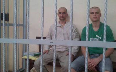 Спартак Головачев (слева) во время суда. Фото: facebook.com.