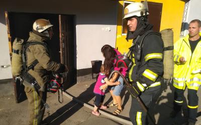 пожар в двухэтажном доме. Фото: ГСЧС в Харьковской области