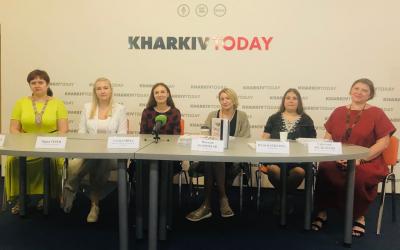 презентация книги "Там, де вдома". Фото: KHARKIV Today