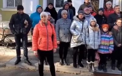 Жители Барвенково обратились к президенту. Скрин: Видео