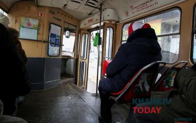 Тарифы на проезд в метро и трамвае приняты законно, - горсовет. Фото: KHARKIV Today / Сергей Козлов